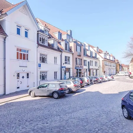 Altstadt-oase - Stilvolles Mit Laura-ashley-design Waren (Mueritz)