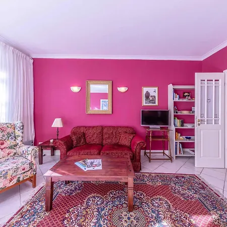 Apartment Altstadt-oase - Stilvolles Mit Laura-ashley-design *
